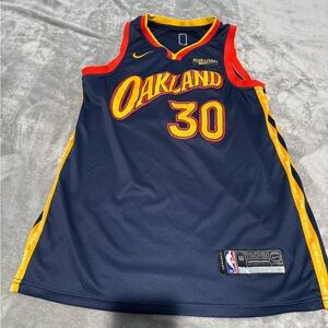 Stephen Curry Oakland Forever City Edition Jersey
Used!